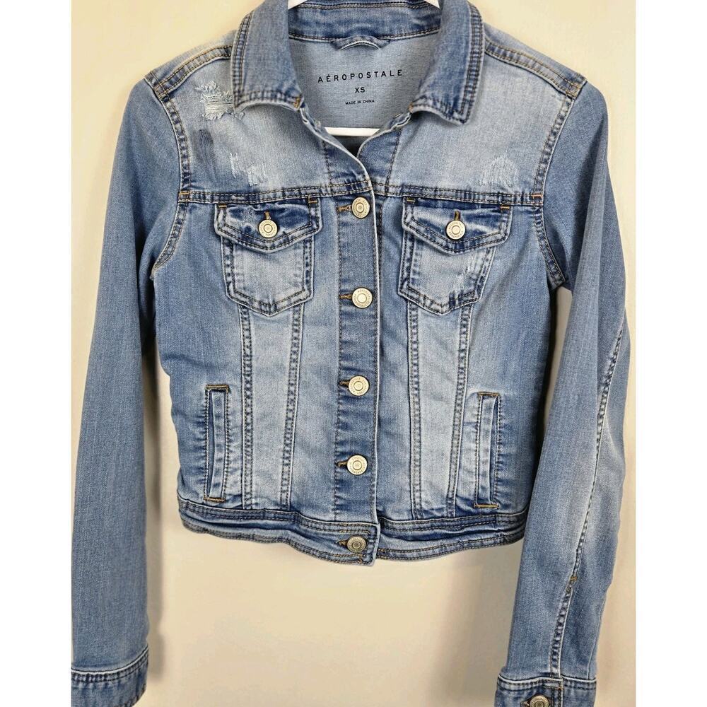 Aeropostale Jean Jacket Cropped XS Distressed Light Wash Pockets Thrashed Grunge